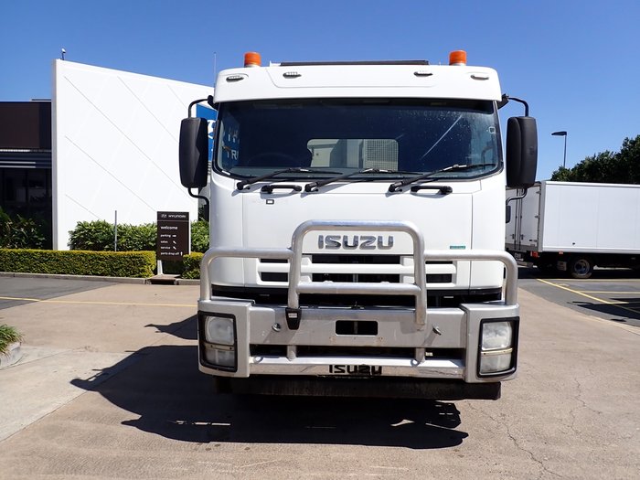 2015 ISUZU FVD 1000 WHITE
