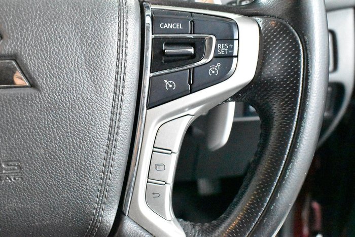 2015 Mitsubishi Pajero Sport GLS