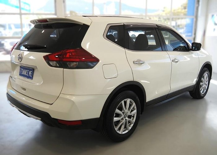 2022 Nissan X-TRAIL ST
