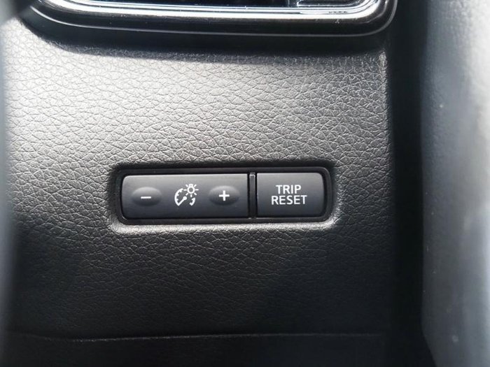 2022 Nissan X-TRAIL ST