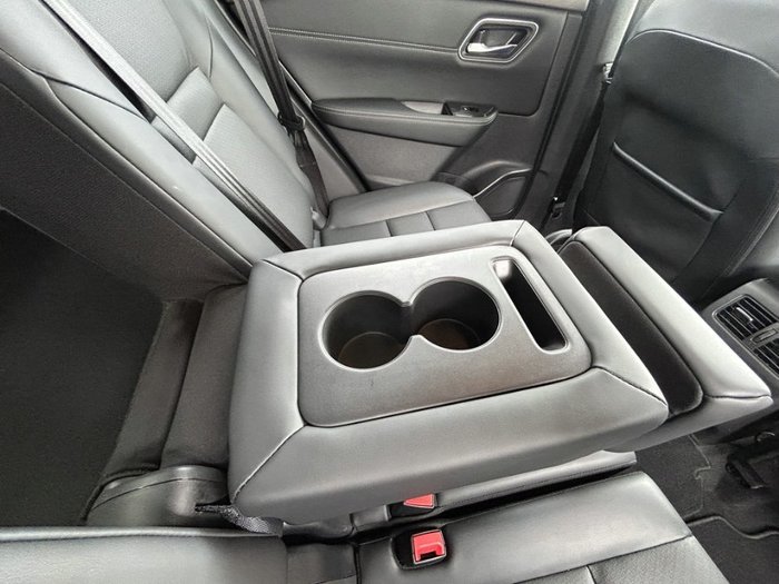 2025 Nissan X-TRAIL ST-L