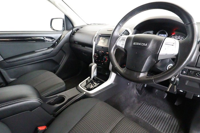 2021 Isuzu MU-X LS-M