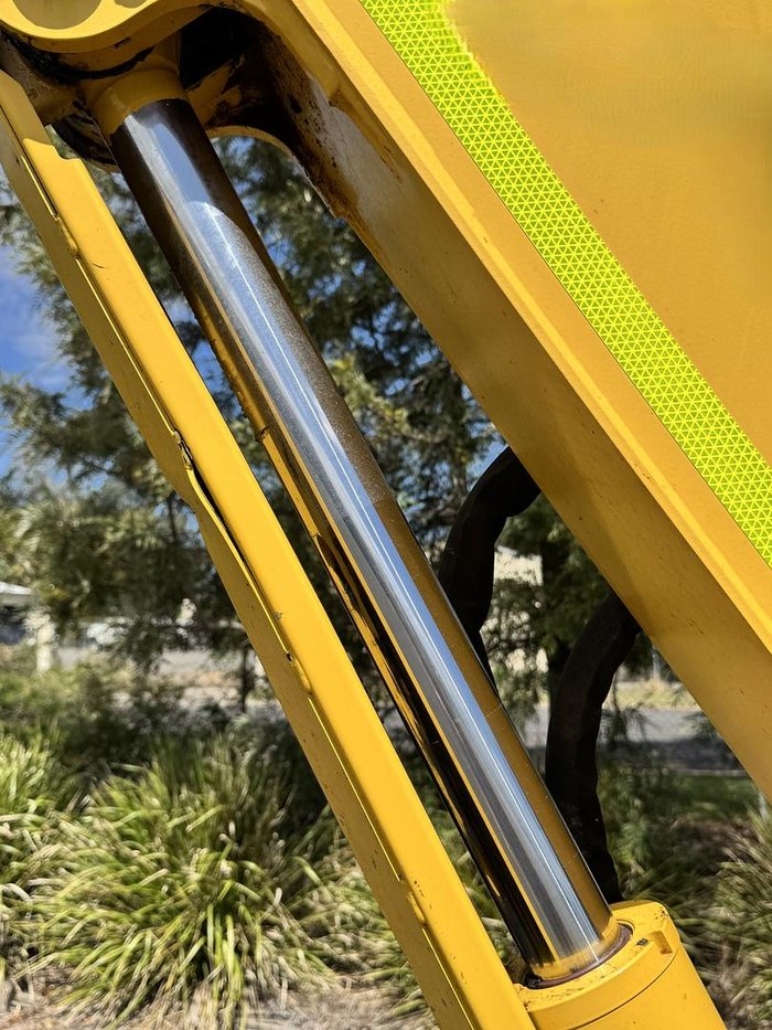 2023 Komatsu Pc55mr-5