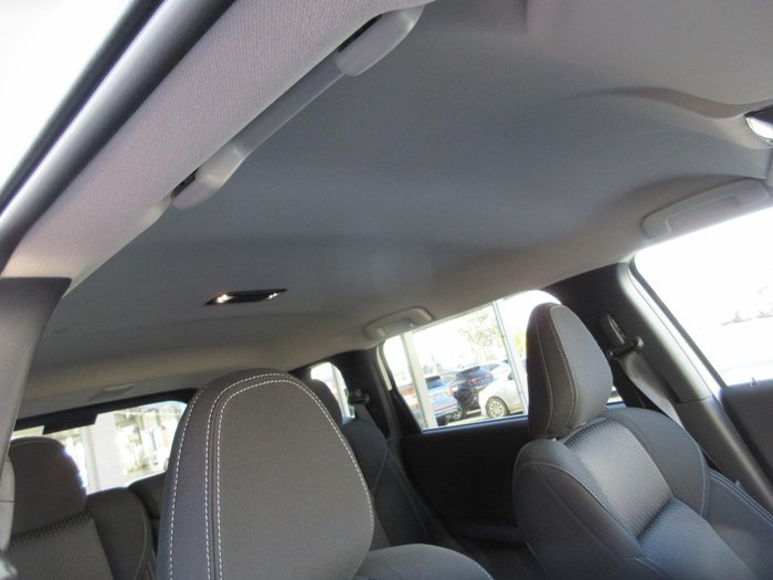 2025 Mitsubishi Outlander LS