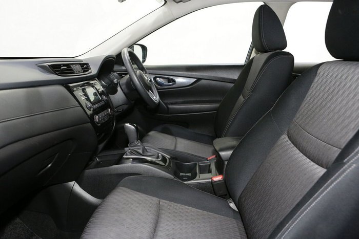 2020 Nissan X-TRAIL ST