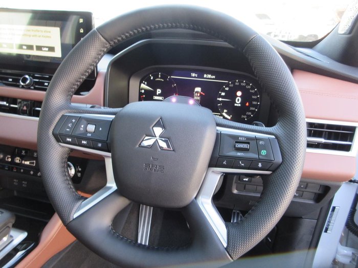 2025 Mitsubishi Outlander Exceed Tourer