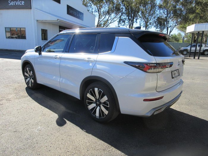 2025 Mitsubishi Outlander Exceed Tourer