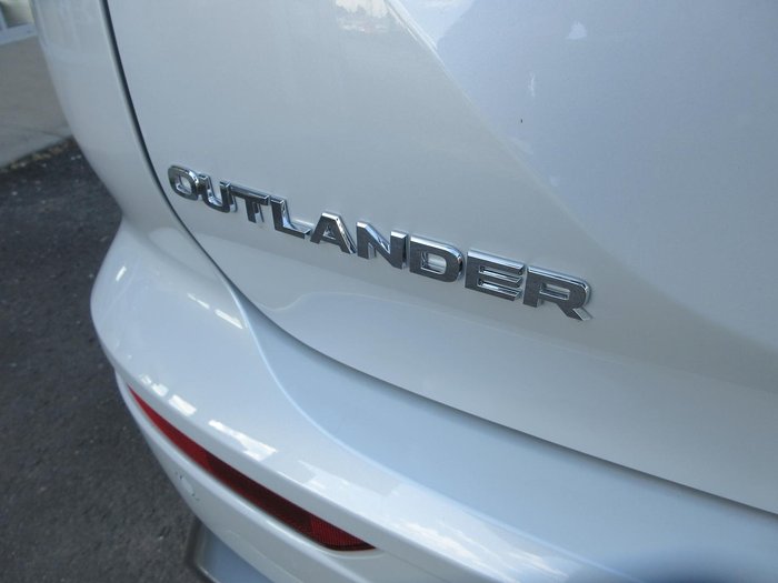 2025 Mitsubishi Outlander Exceed Tourer