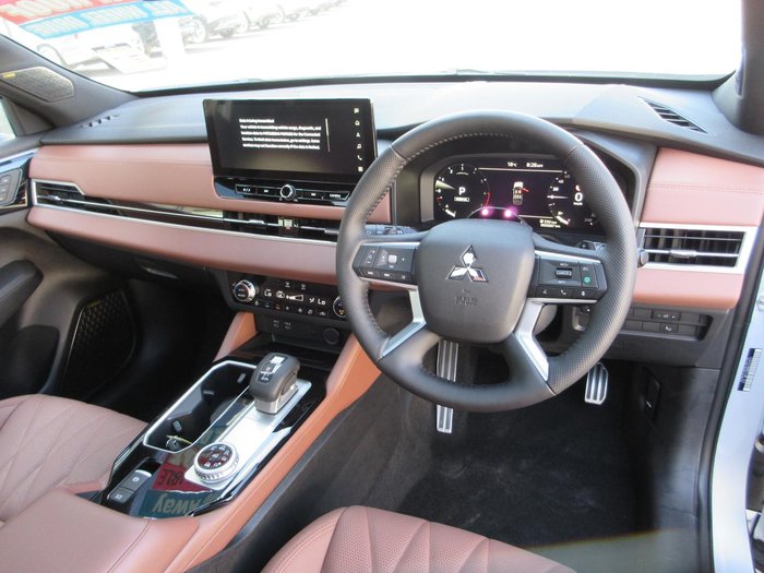 2025 Mitsubishi Outlander Exceed Tourer