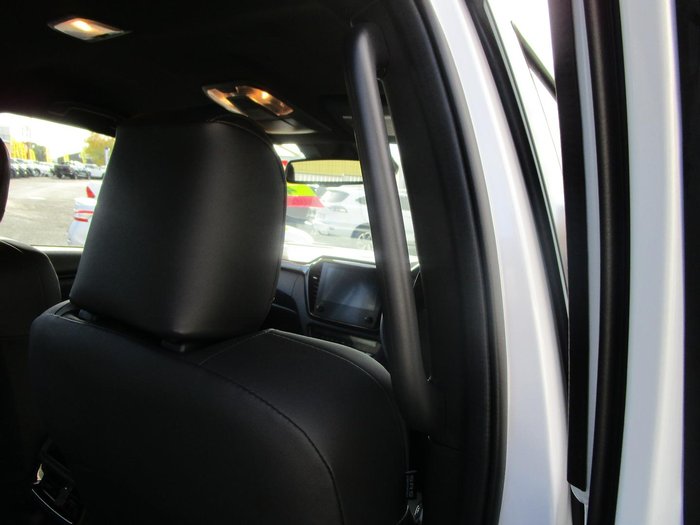 2025 Isuzu D-MAX BLADE