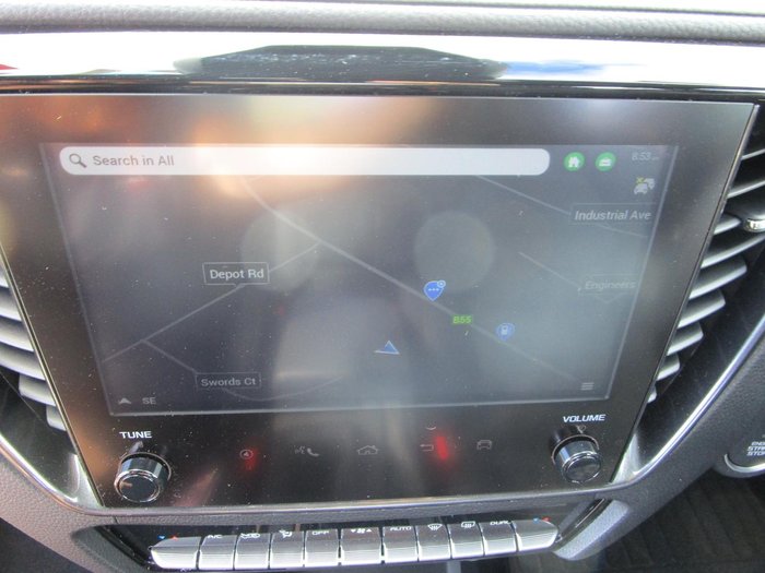 2025 Isuzu D-MAX BLADE