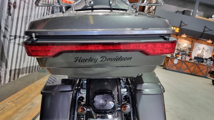 2017 Harley-davidson FLHTK ULTRA LIMITED Grey/Black