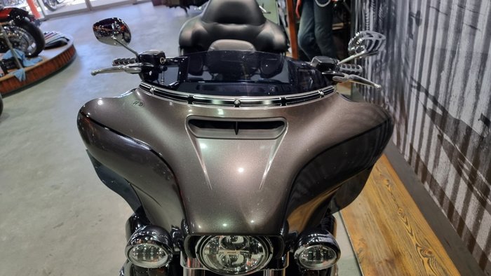 2017 Harley-davidson FLHTK ULTRA LIMITED Grey/Black