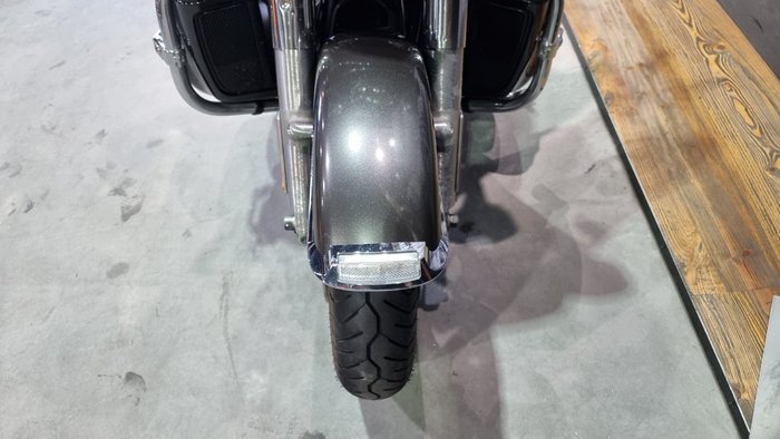 2017 Harley-davidson FLHTK ULTRA LIMITED Grey/Black