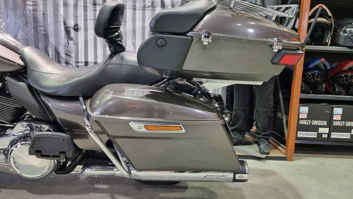 2017 Harley-davidson FLHTK ULTRA LIMITED Grey/Black