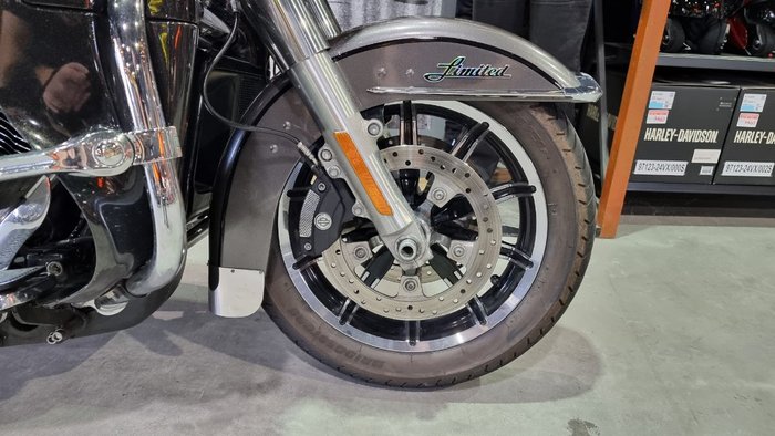2017 Harley-davidson FLHTK ULTRA LIMITED Grey/Black