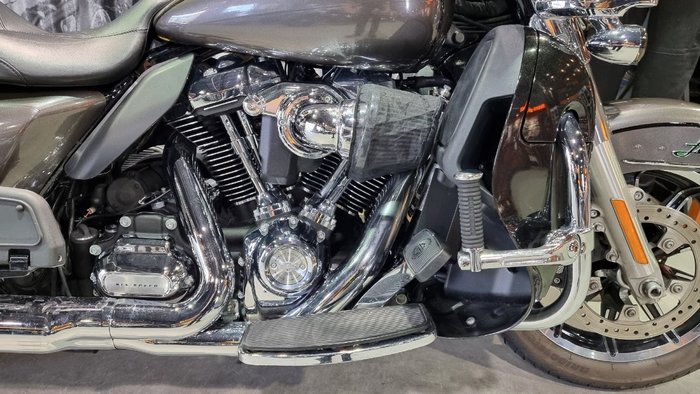 2017 Harley-davidson FLHTK ULTRA LIMITED Grey/Black