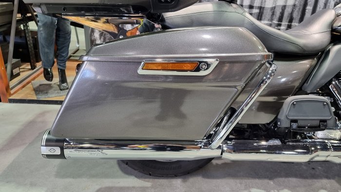 2017 Harley-davidson FLHTK ULTRA LIMITED Grey/Black