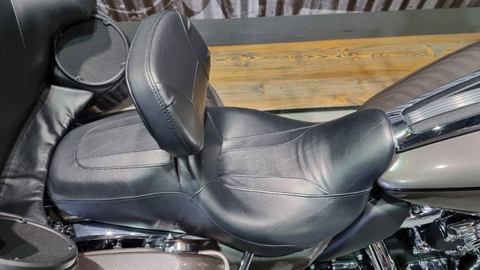 2017 Harley-davidson FLHTK ULTRA LIMITED Grey/Black