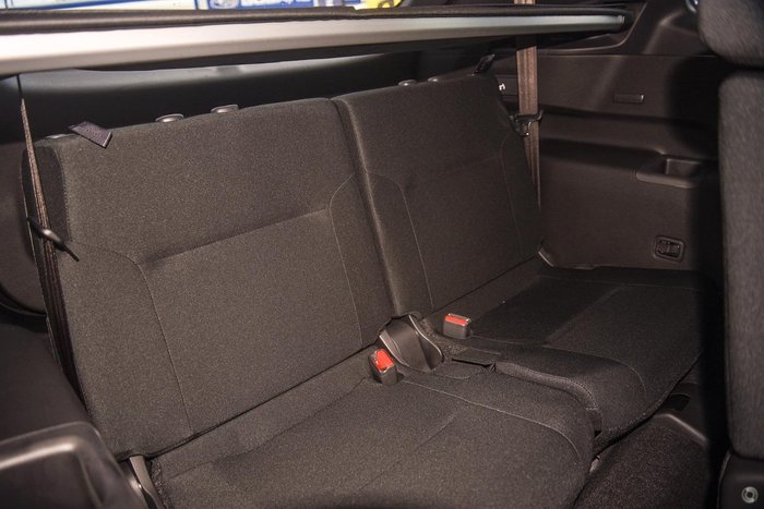 2025 Mitsubishi Outlander LS