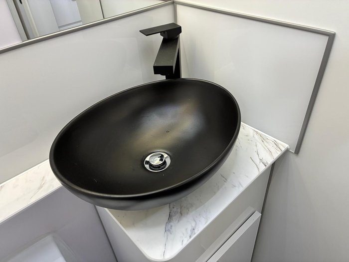 2025 JB Caravans Scorpion Sting 23'6 Rd Cafe