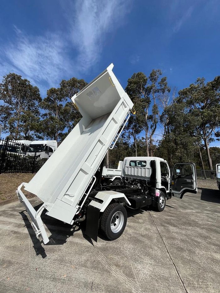 2025 Fuso Canter 815 815 TIPPER White