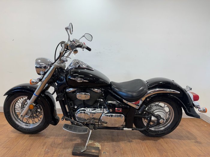 2006 Suzuki VL800 (BOULEVARD C50) Black