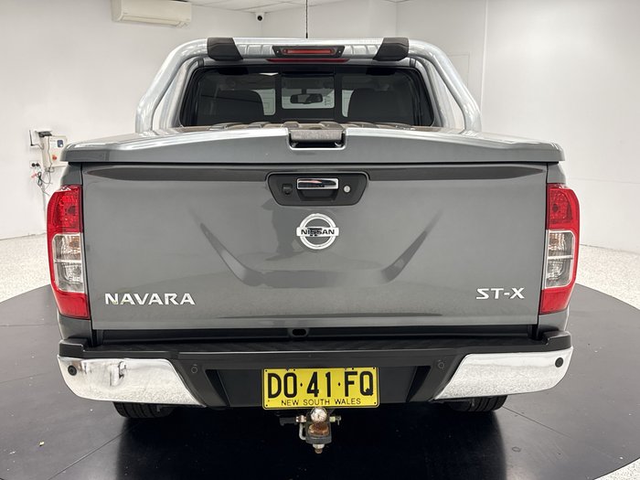 2019 Nissan Navara ST-X