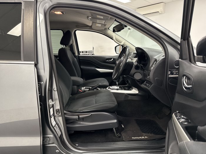 2019 Nissan Navara ST-X