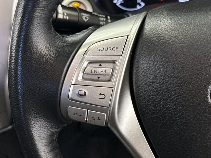 2019 Nissan Navara ST-X