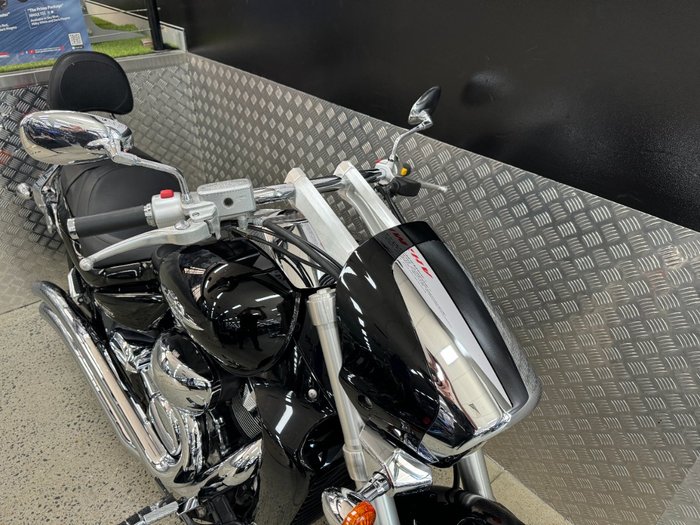 2015 Suzuki VZR 1800 BOULEVARD (M109R) BLACK