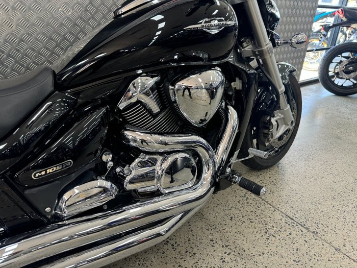 2015 Suzuki VZR 1800 BOULEVARD (M109R) BLACK