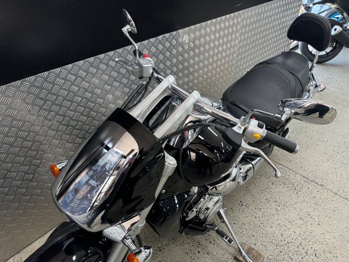 2015 Suzuki VZR 1800 BOULEVARD (M109R) BLACK