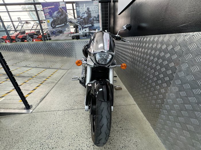 2015 Suzuki VZR 1800 BOULEVARD (M109R) BLACK