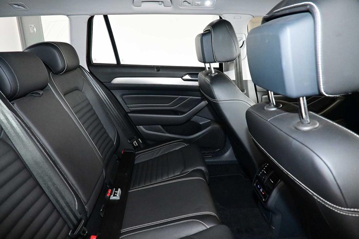 2022 Volkswagen Passat 162TSI Elegance