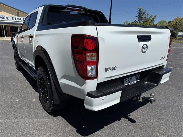 2024 Mazda BT-50 SP