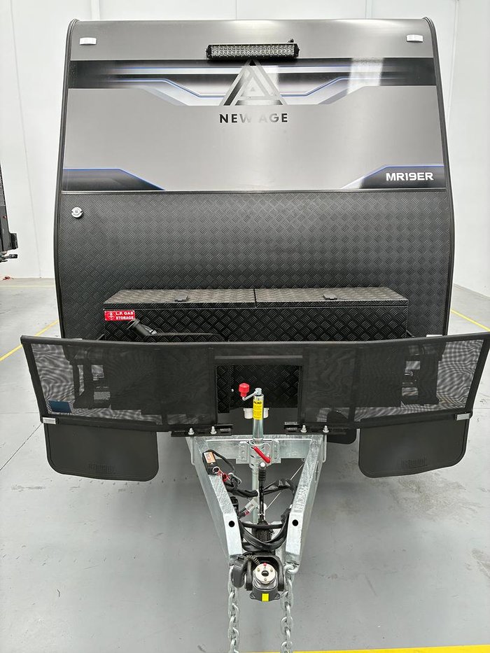 2025 New Age Caravans Manta Ray Mr19er Expedition