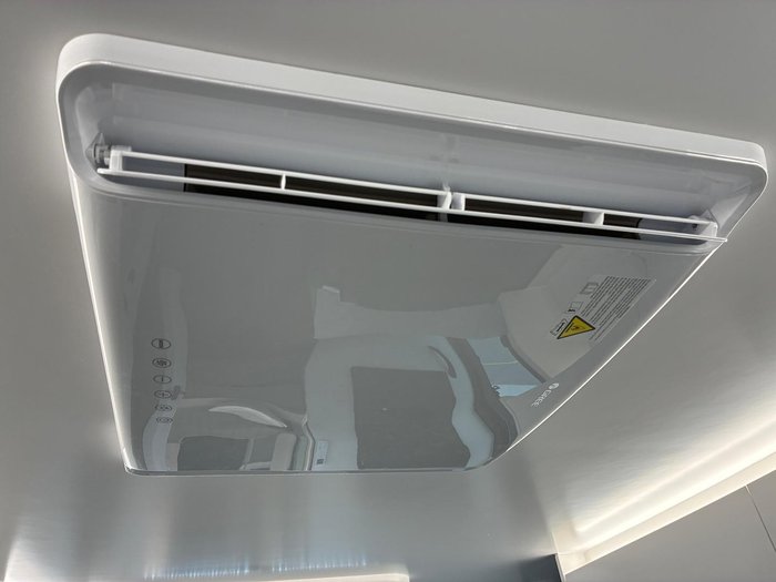 2025 New Age Caravans Manta Ray Mr19er Expedition