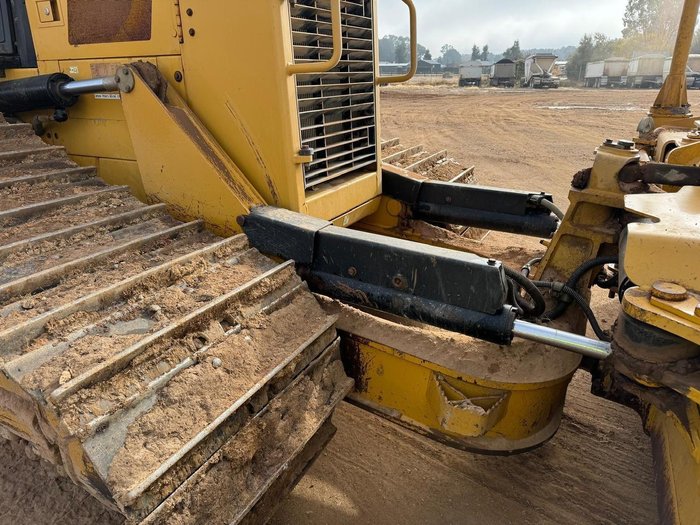 2017 Caterpillar D6n Lgp