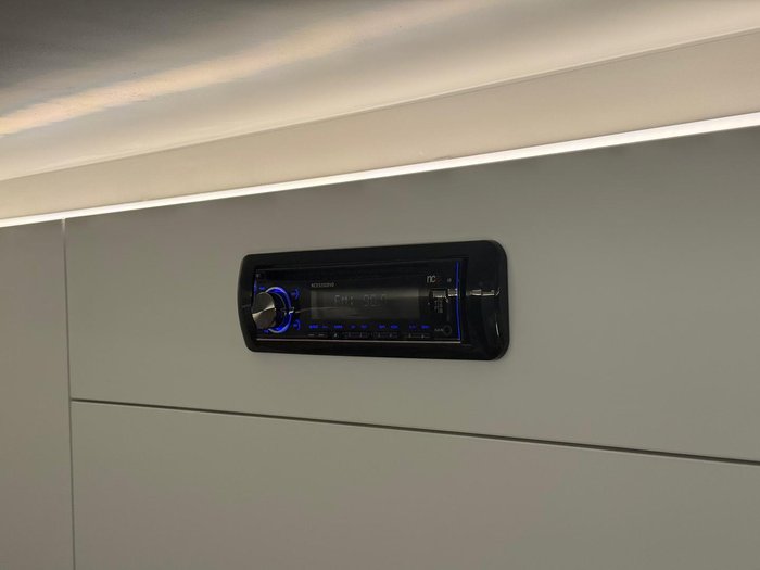 2025 Traveller Destination Track 17