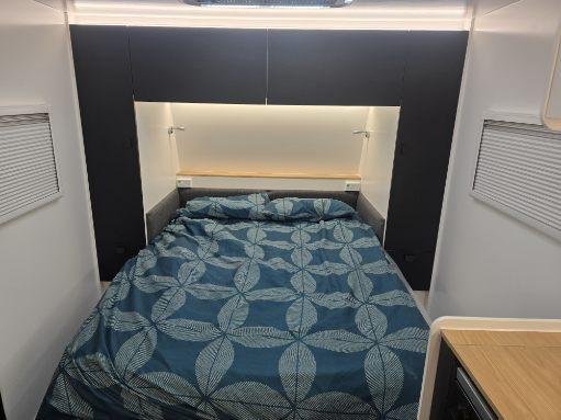 2025 Traveller Destination Track 17