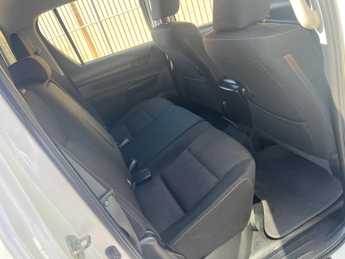 2019 Toyota Hilux SR