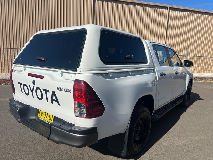 2019 Toyota Hilux SR
