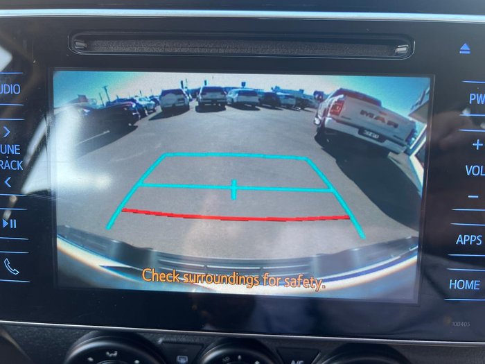 2019 Toyota Hilux SR