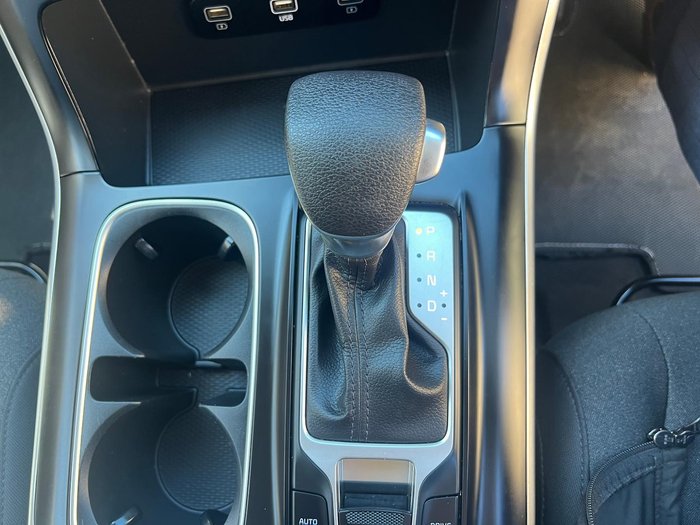 2022 Kia Carnival S