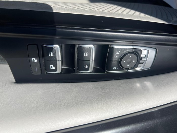2022 Kia Carnival S
