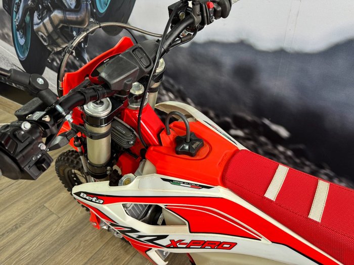 2025 BETA RR 390 X-PRO 4T EFI RED