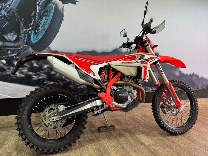 2025 BETA RR 390 X-PRO 4T EFI RED