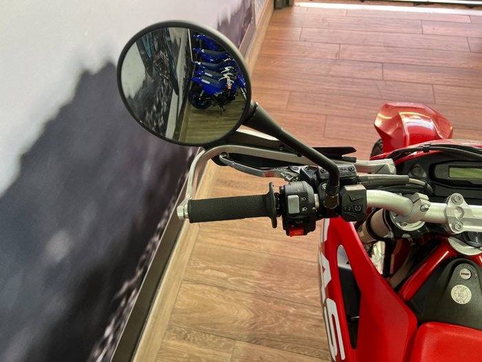 2022 GASGAS ES700 RED