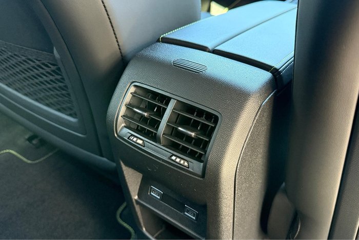 2025 Peugeot 408 GT Premium Hybrid